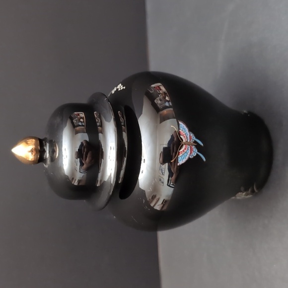 Vintage Shibata Japan Mini Black Lidded Ginger Jar. - Picture 3 of 11